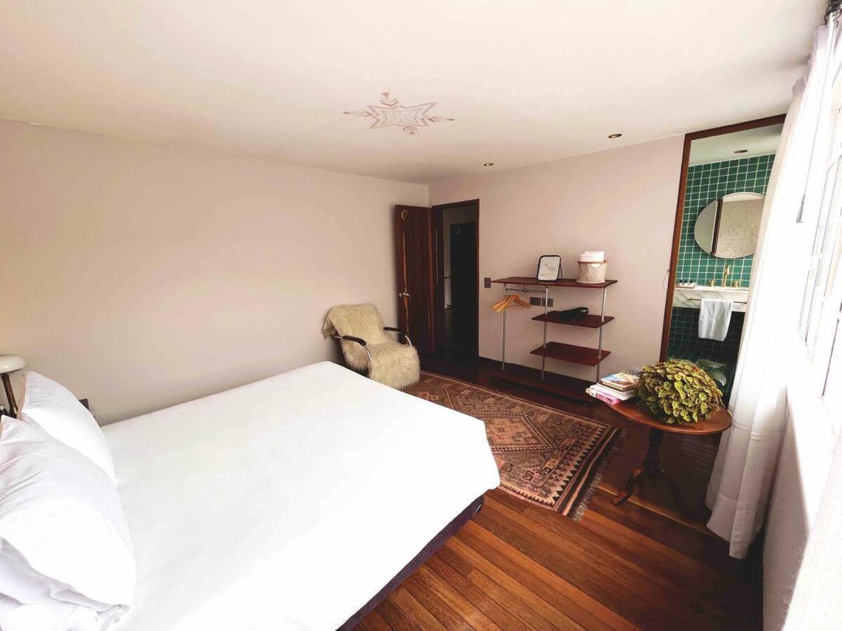 Casa Lelyte Bed & Breakfast Bogota Luaran gambar